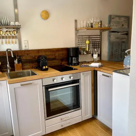 Elbsleep Apartment *